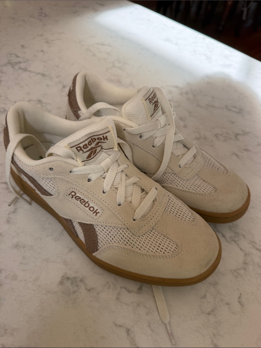 Reebok womens sneaker